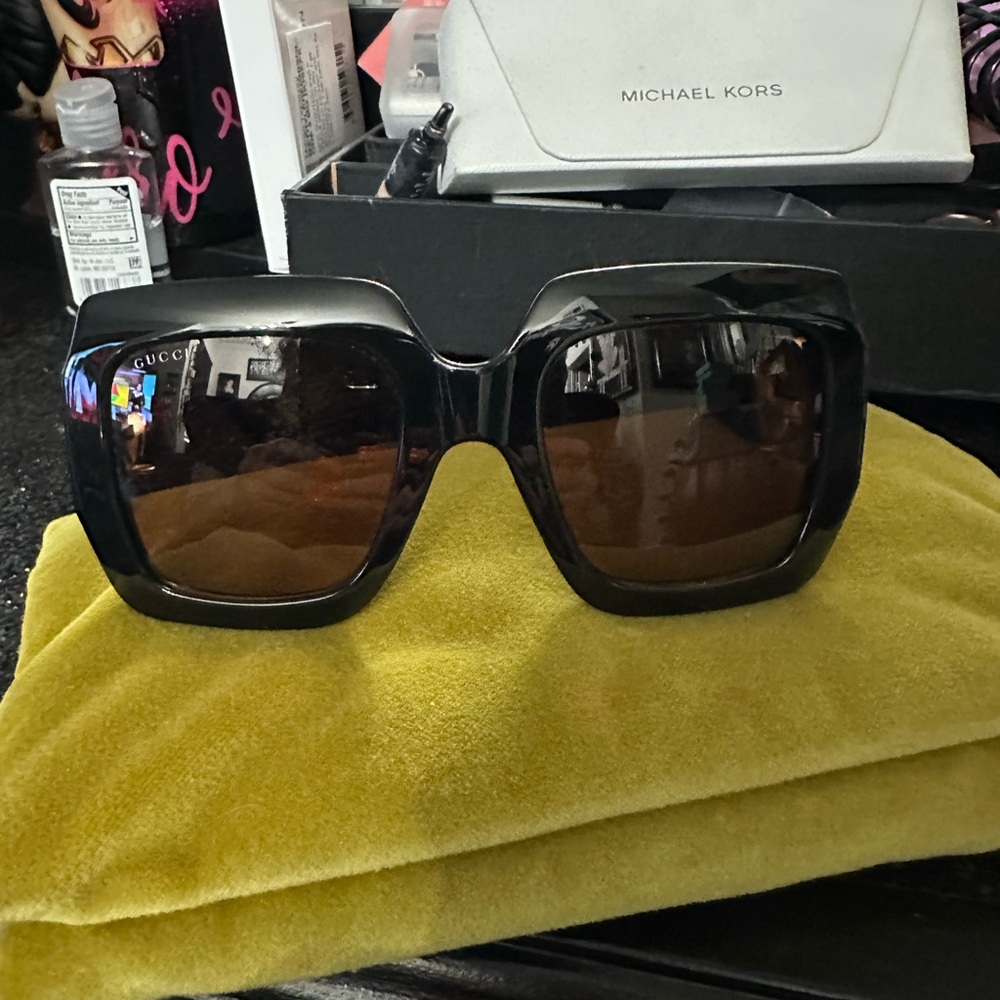 Gucci Black and Brown Oversized Square Sunglasses